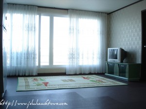 beachtown_room4-01